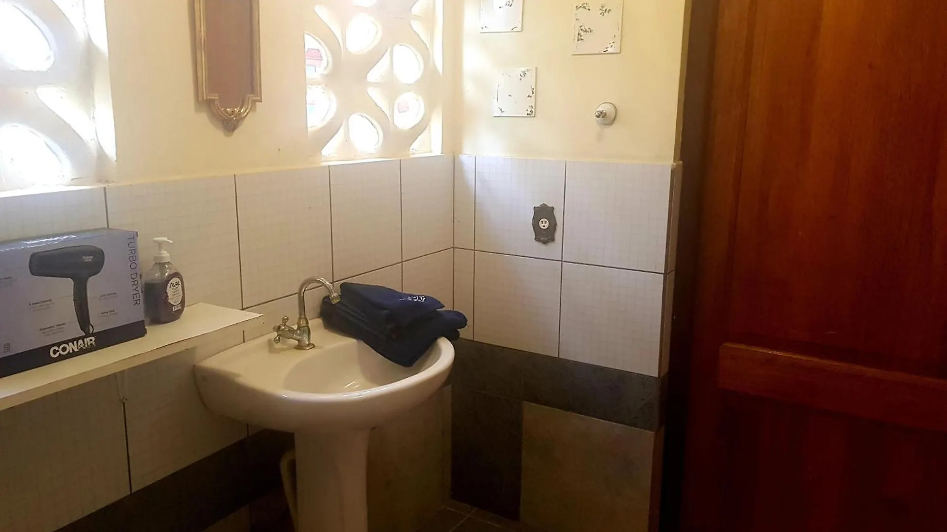 Hotel Island House Near Curacao International Airport Cur Willemstad Gasthof